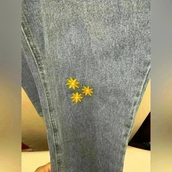 High Sierra Women's Vintage Sunflower High Rise Denim Jeans Size 10 - Picture 5 of 14